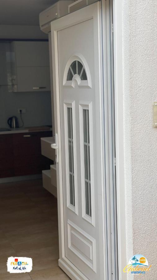 Gabrijel Apartments Makarska 1 Екстер'єр фото