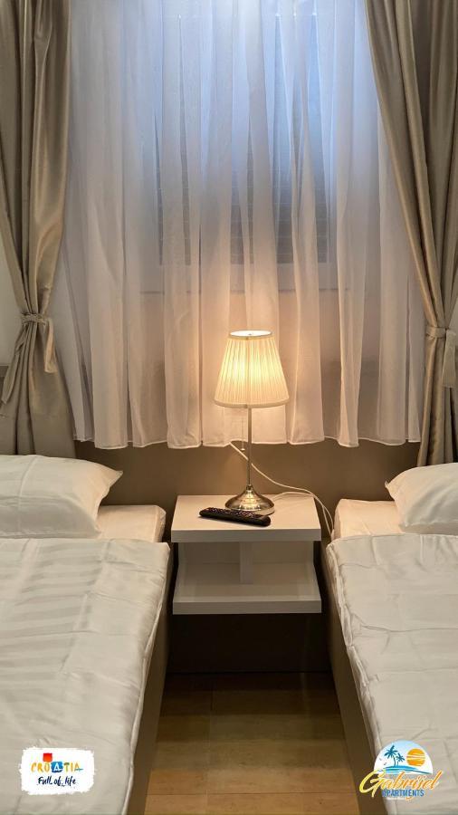 Gabrijel Apartments Makarska 1 Екстер'єр фото